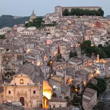 Casa Vacanze Bella Vista Ragusa Exteriör bild
